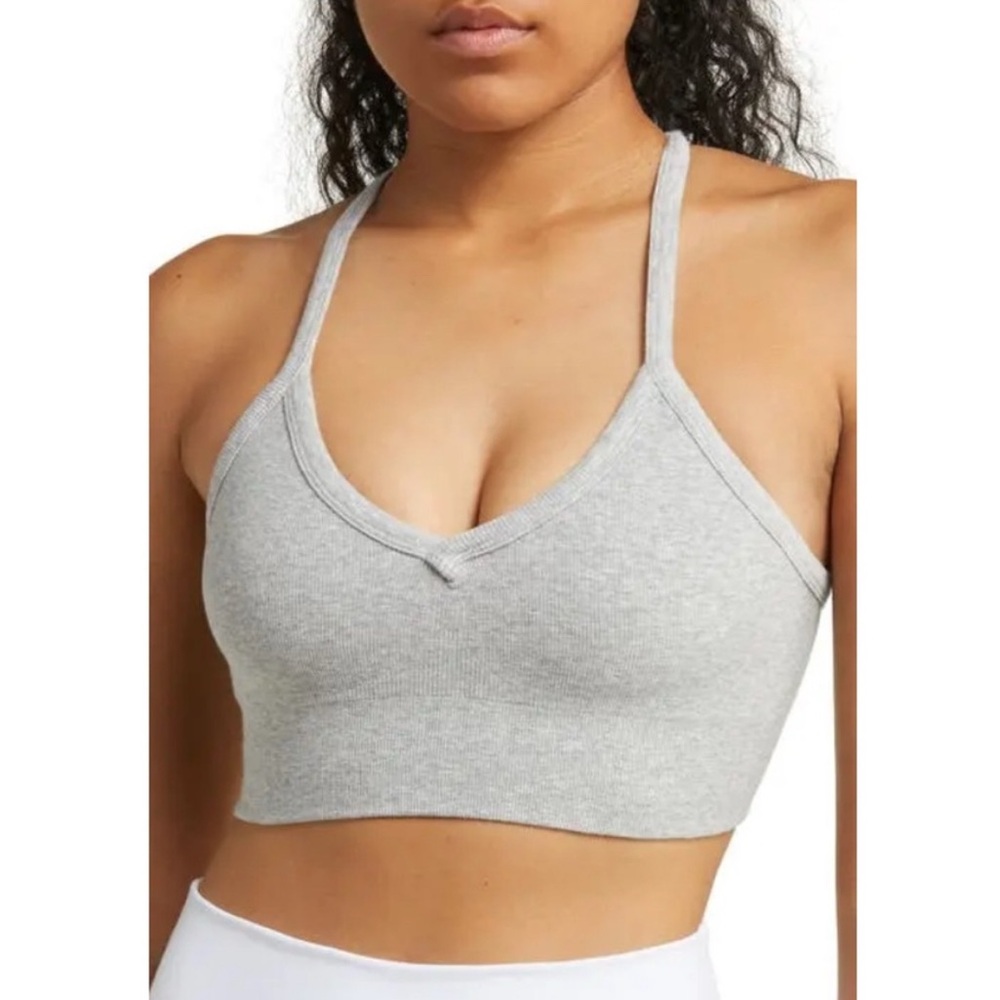ALO YOGA
Seamless Rib Low Back Sports Bra